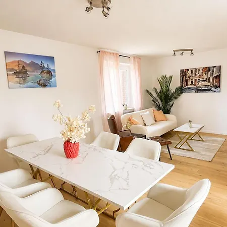 Lejlighed Grosses & Vollausgestattetes Mit Balkon